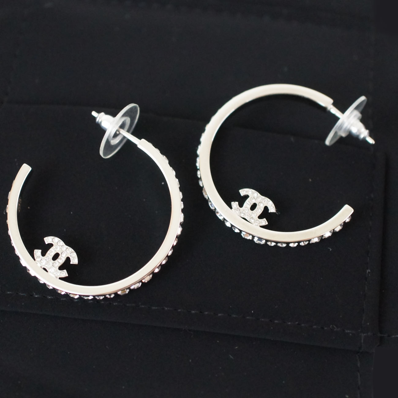 ( CHANEL women's accessory ) silver hoop crystal CC earrings